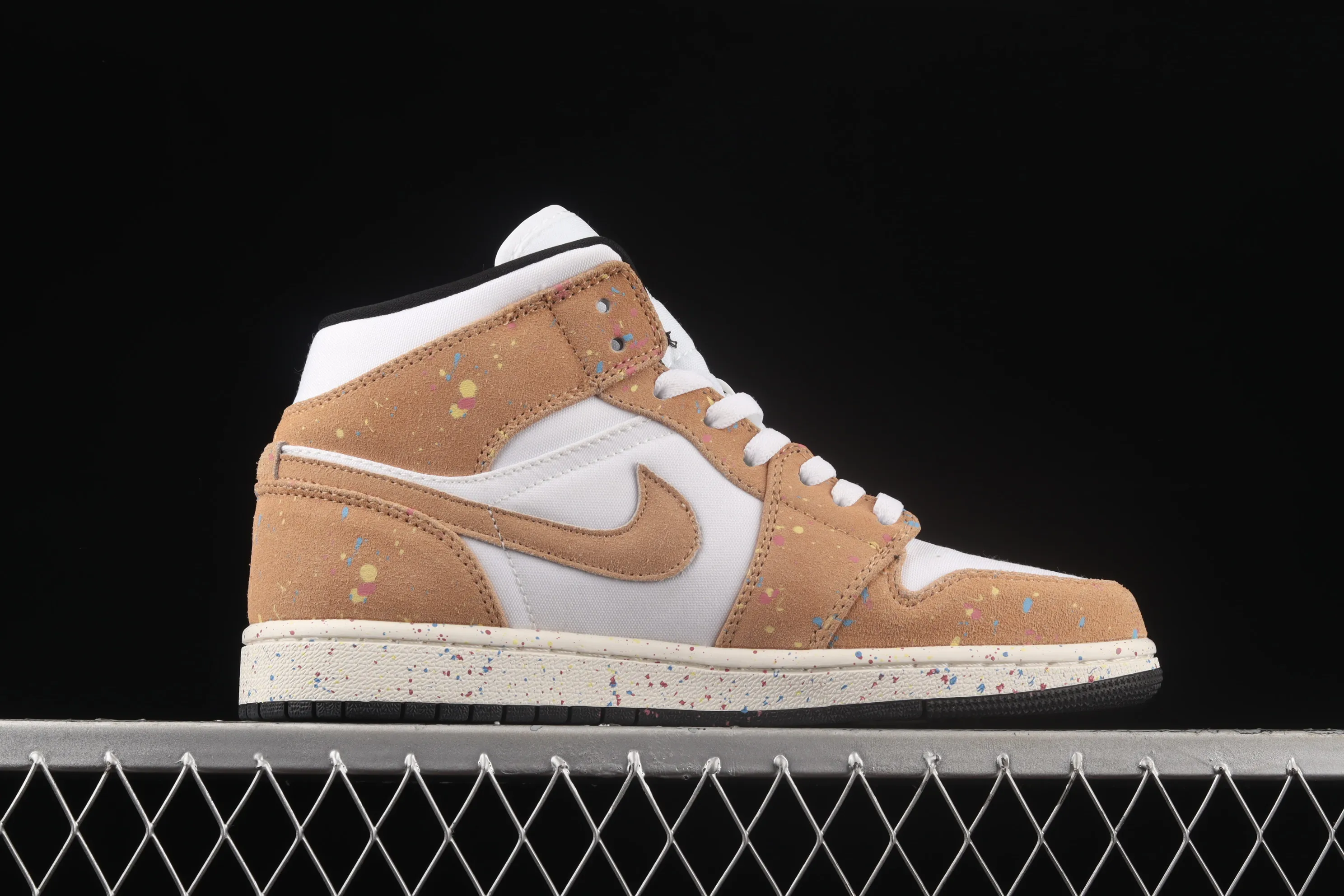 All categories Air Jordan Jordan series basketball shoes Air Jordan 1 Mid Air Jordan 1 Mid AJ1 Joe 1 watercolor ink fluorescent Zhongbang basketball shoes DA8005-100